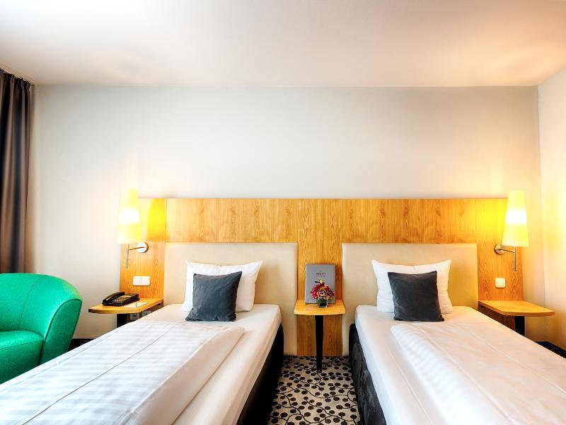 Achat Hotel Offenbach Plaza Exteriör bild
